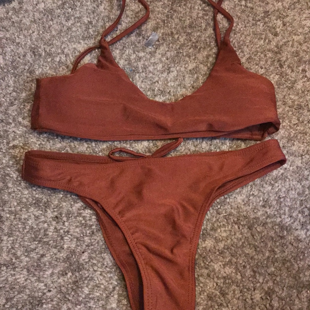 Swim suit